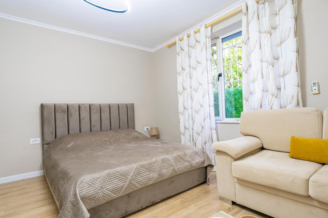 New Bazaar Cane Apartment 2 Tiranë Eksteriør bilde